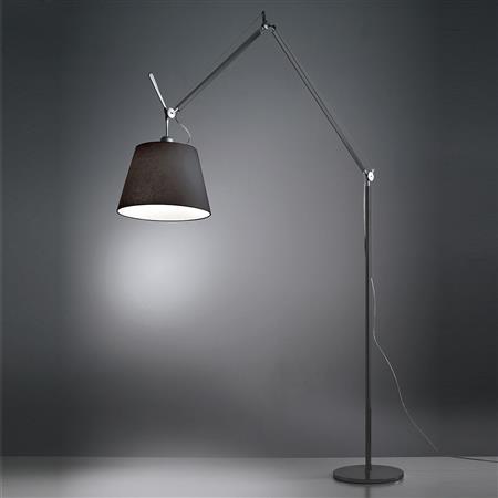 Tolomeo Mega Terra lámpara de pie negra Artemide